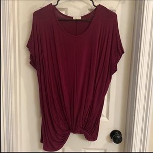 Maroon short-T
